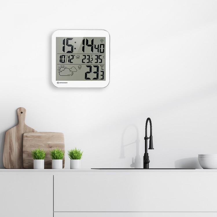 Часы настенные Bresser MyTime LCD, белые